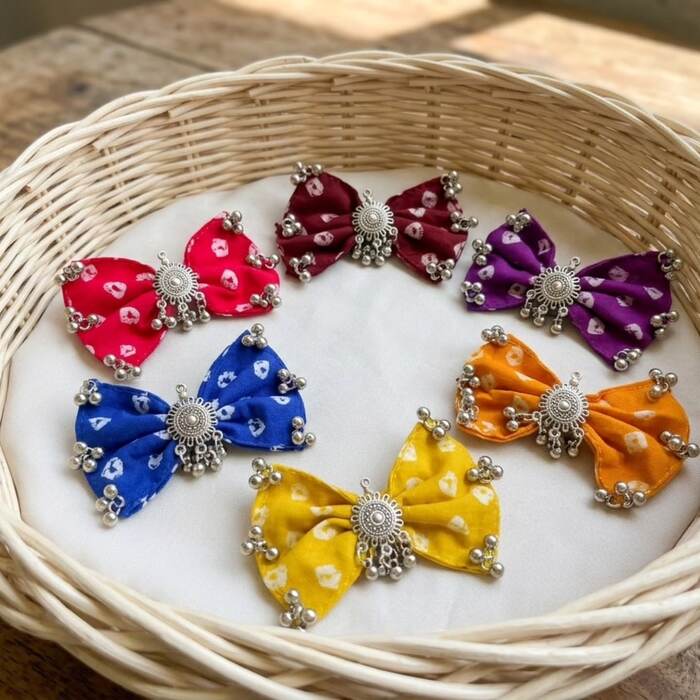 Bandhani bows basket